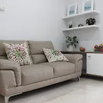 Elegant 2Br @ Dago Suites Apartment Near Itb By Travelio