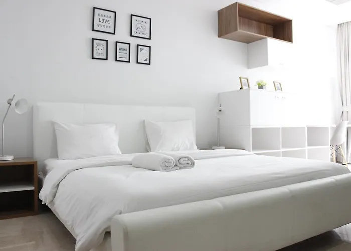 Elegant 2Br @ Dago Suites Apartment Near Itb By Travelio